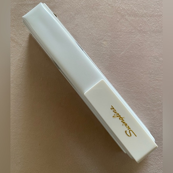 Sugar Paper Essentials • 20 Sheet Capacity Stapler White/Gold - Picture 5 of 13